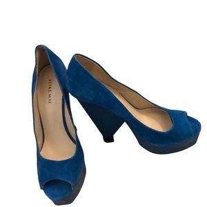 Alias Mae. Blue Suede Platforms. Size 9 . Heel 6 inch Platform 1.5.